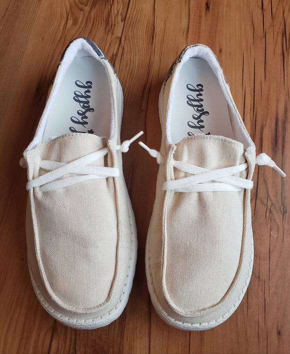 Cream Poppy Boat Shoe