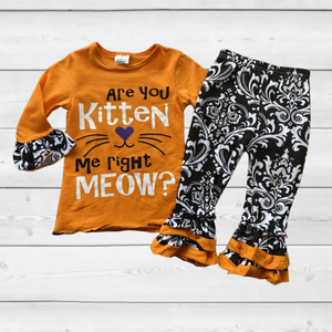 Are You Kitten Me Right Meow? Black/Orange Damask Outfit (Fall 2021071092)